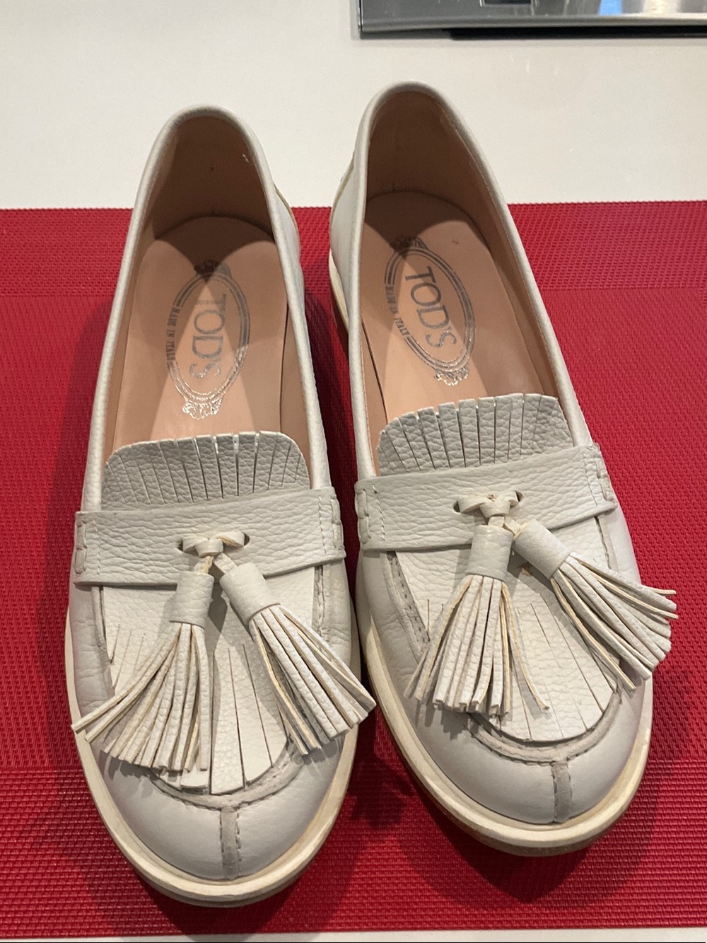 TOD'S Cream Leather Tassel Kiltie Loafers